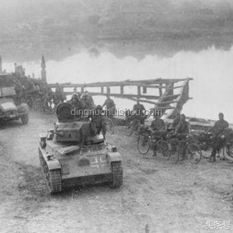 乌克兰袭击俄轰炸机基地画面曝光：震撼与反思